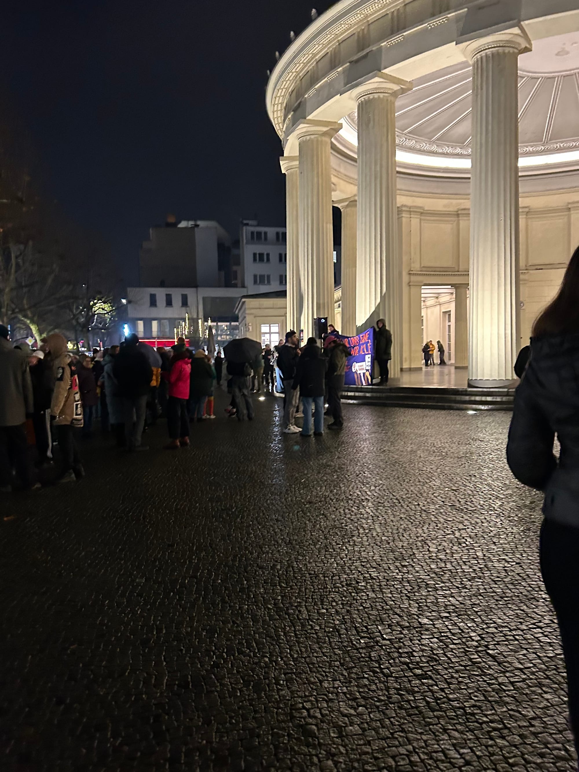 A BLOG FOR TEENAGERS