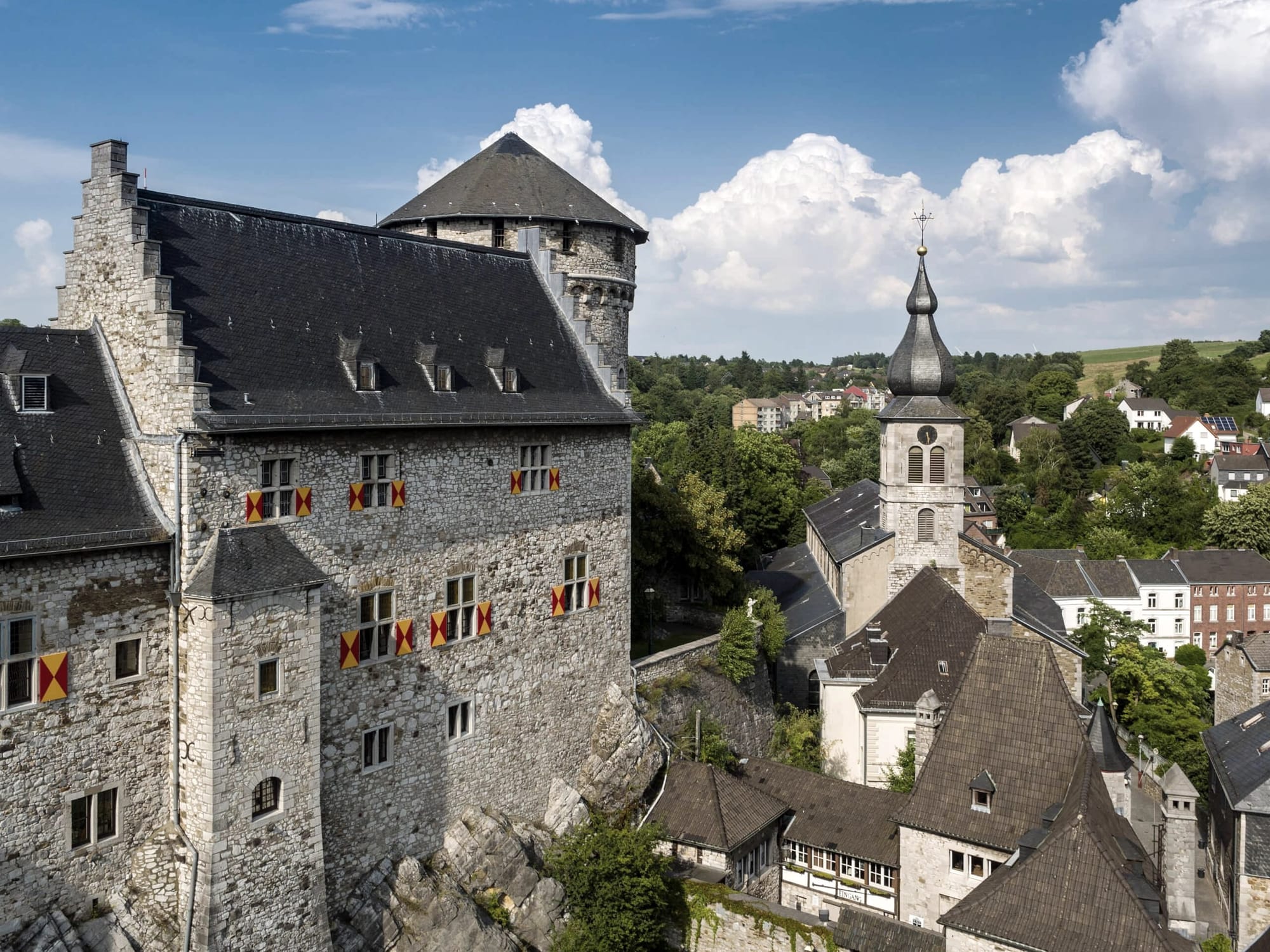 A GUIDE FOR TEENAGERS